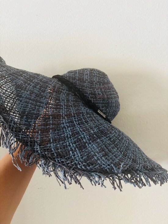 Rip Curl Frayed Raffia Sun Hat - Wide Brim Boho Floppy Beach Hat - Blue & Navy main image 6